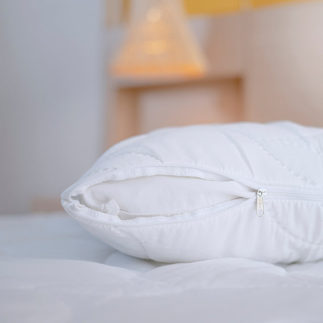 Microfiber Thermoset Pillow Protector