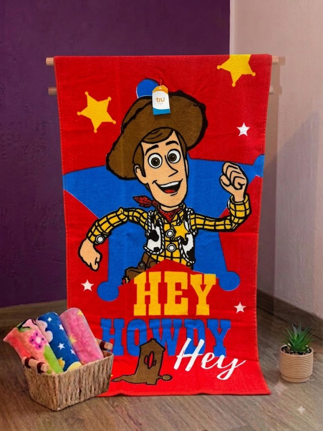 Toalla Infantil de Cuerpo Estampado Woody Hey