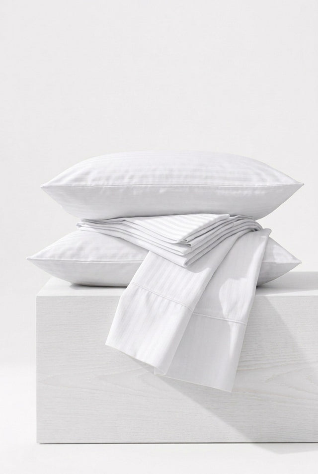2 Almohadas Ultra MicroDown + Sabanas 250 Hilos Liso x Raya