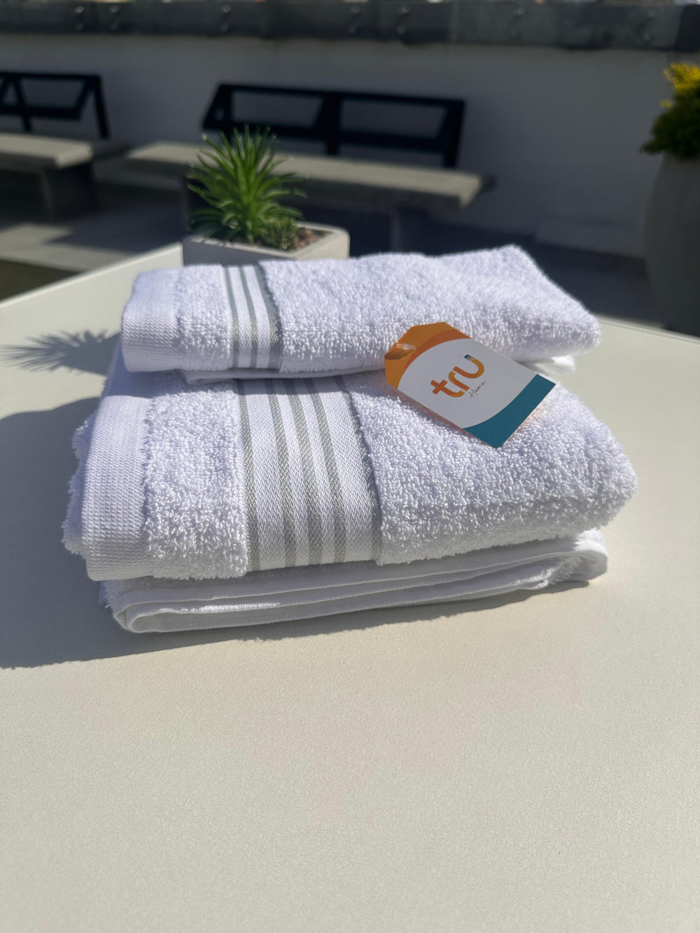 Institutional White Towel 550 Gsm