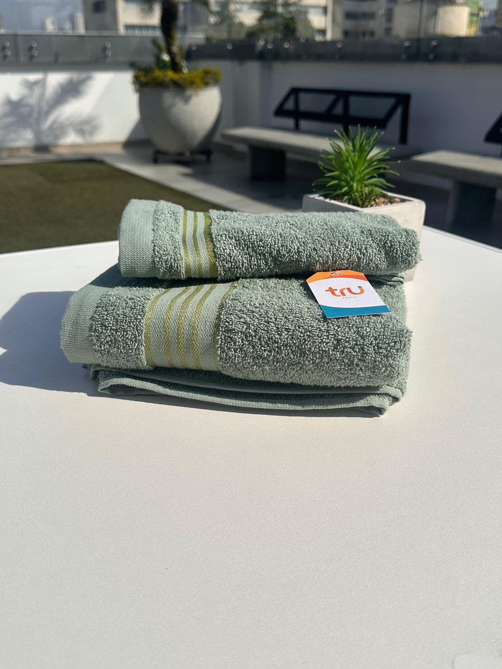 Institutional White Towel 550 Gsm