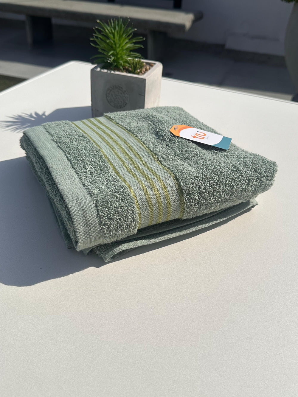 Institutional White Towel 550 Gsm