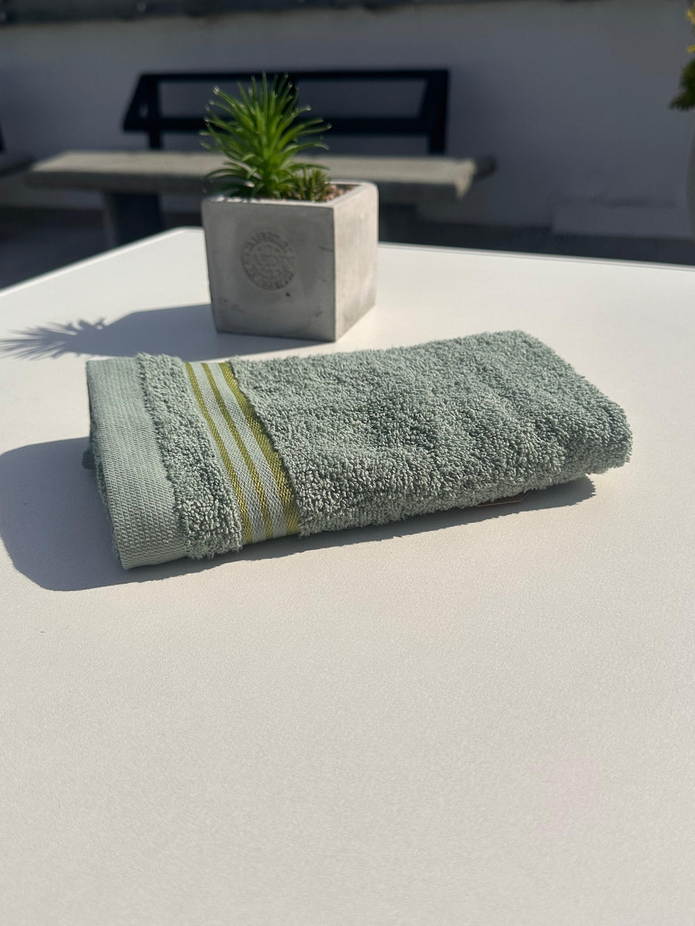 Institutional White Towel 550 Gsm